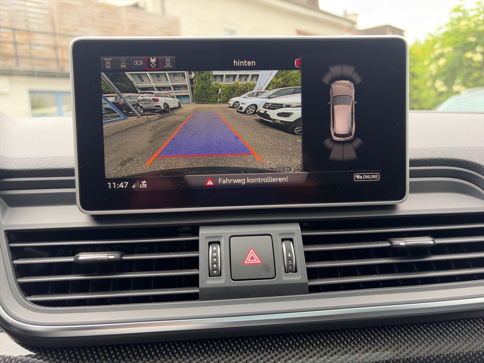 AUDI SQ5 3.0 TFSI quattro S-tronic-image-13
