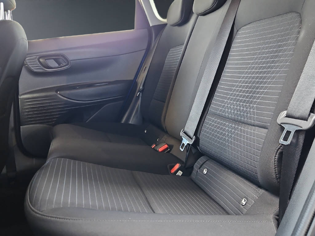 HYUNDAI i20 1.0 T-GDi Amplia-image-10