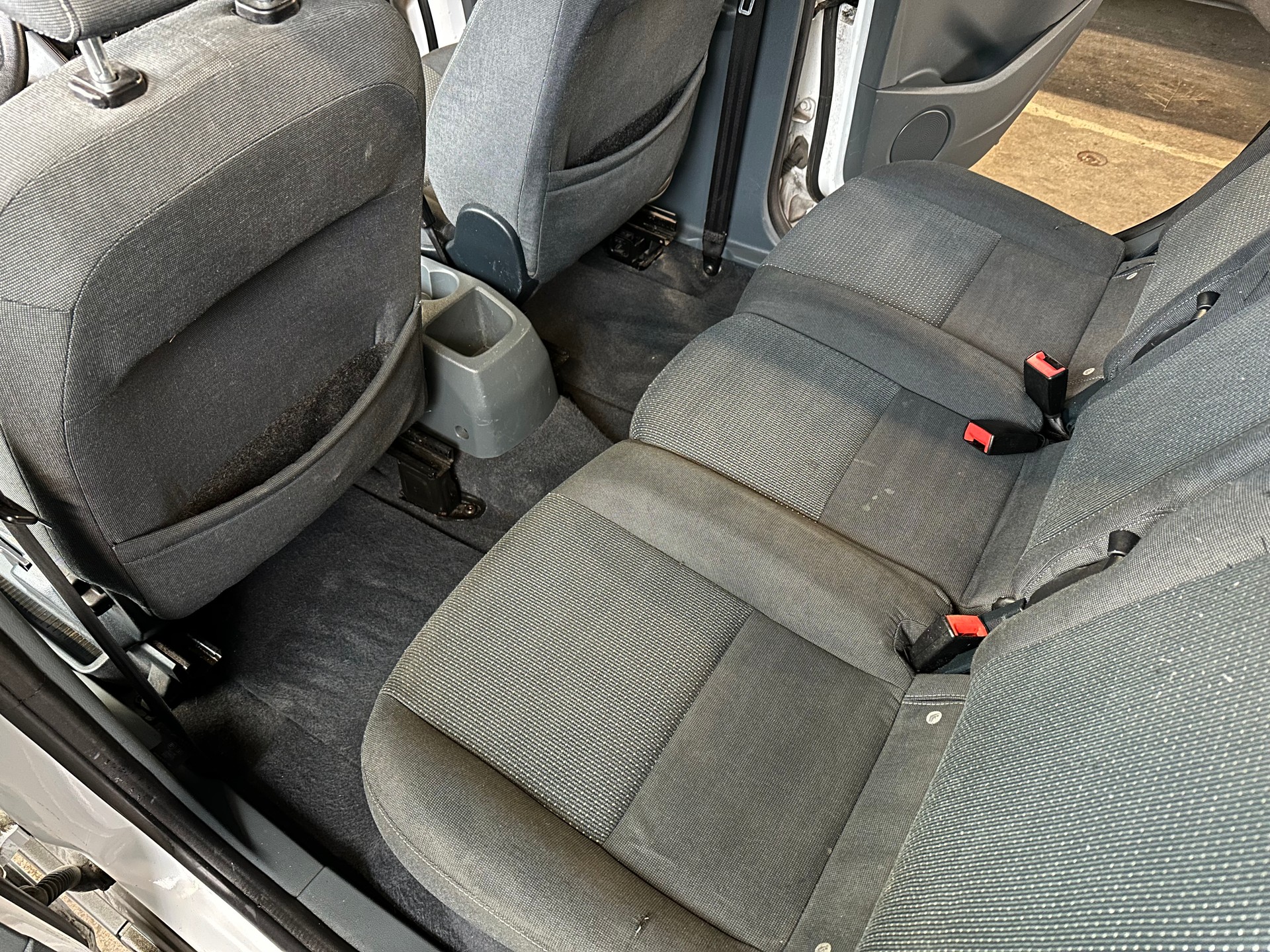 FORD C-Max 1.6 SCTi Titanium-image-12