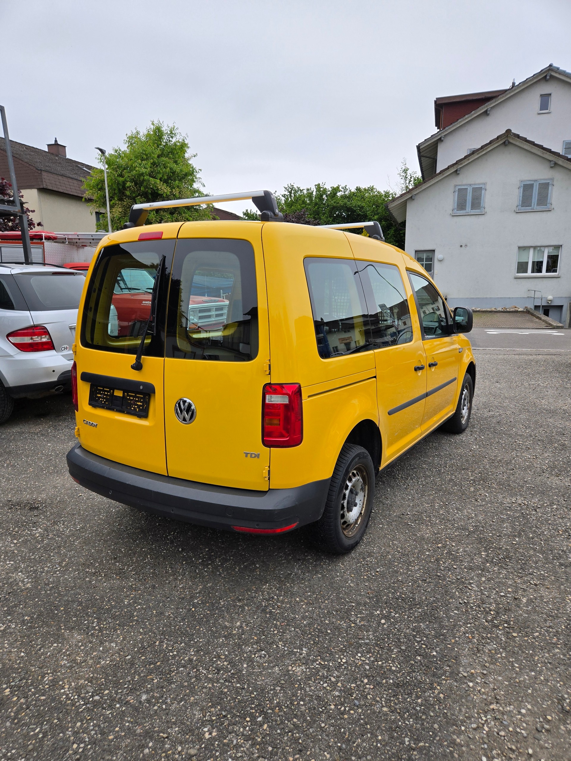 VW Lieferwagen-image-5