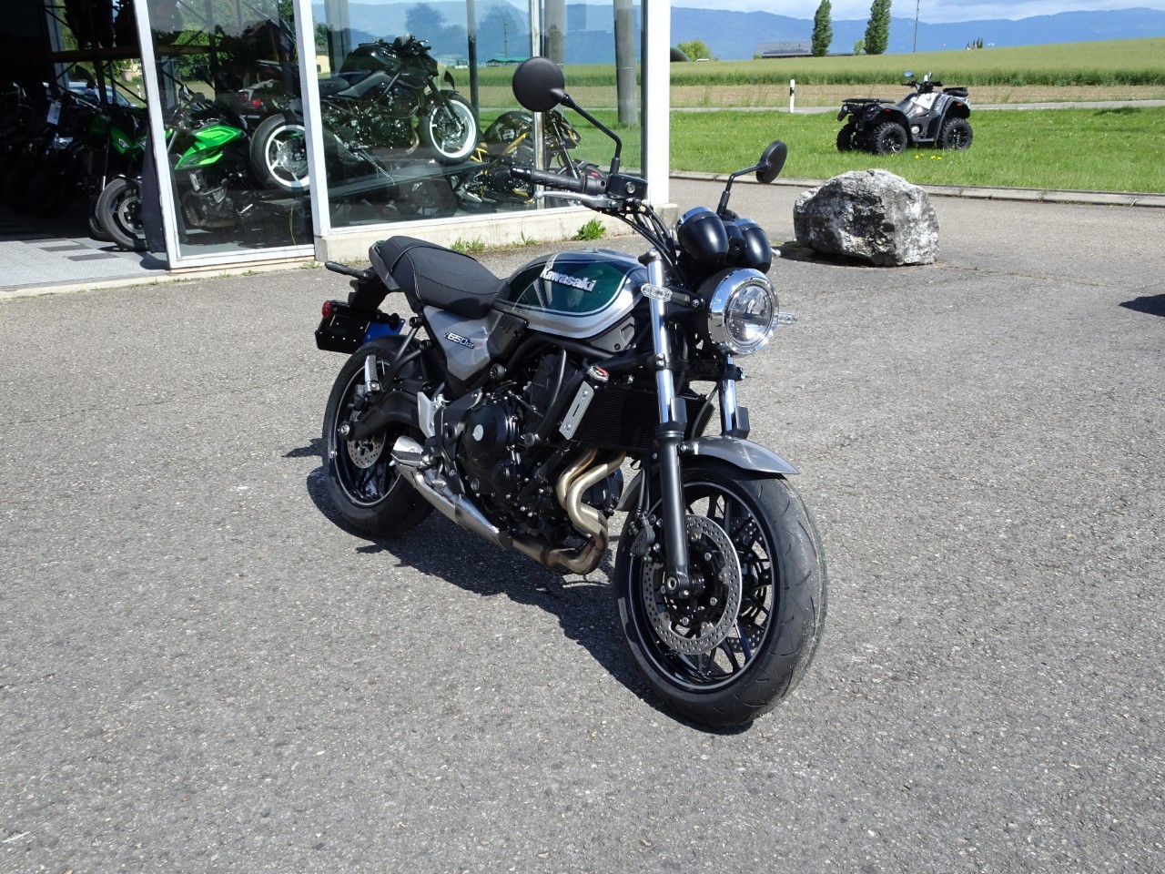 KAWASAKI Z 650 RS (35kW)-showroom-element-1