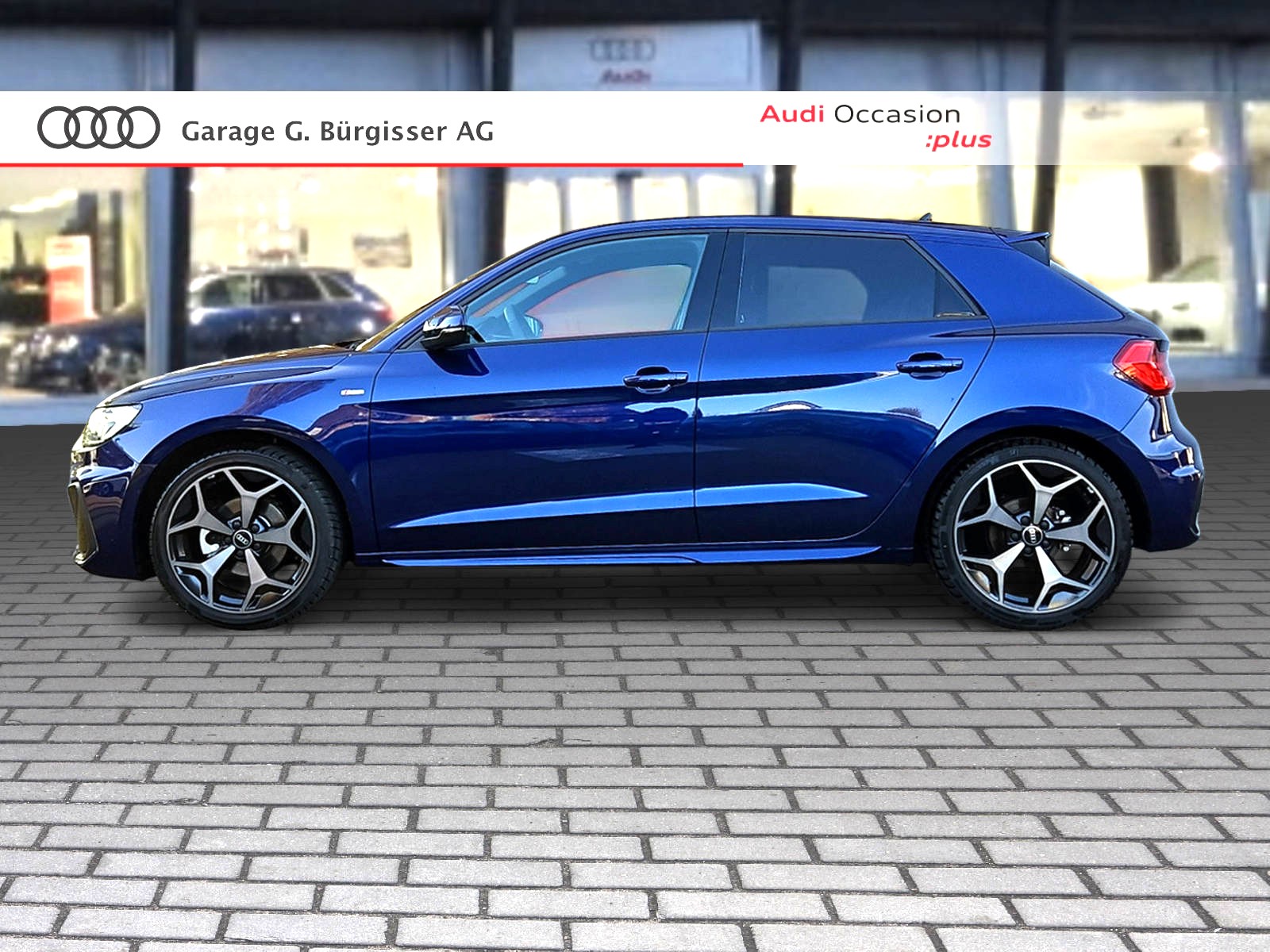 AUDI A1 Sportback 30 TFSI S Line S-tronic Navarablau Metallic-showroom-element-2