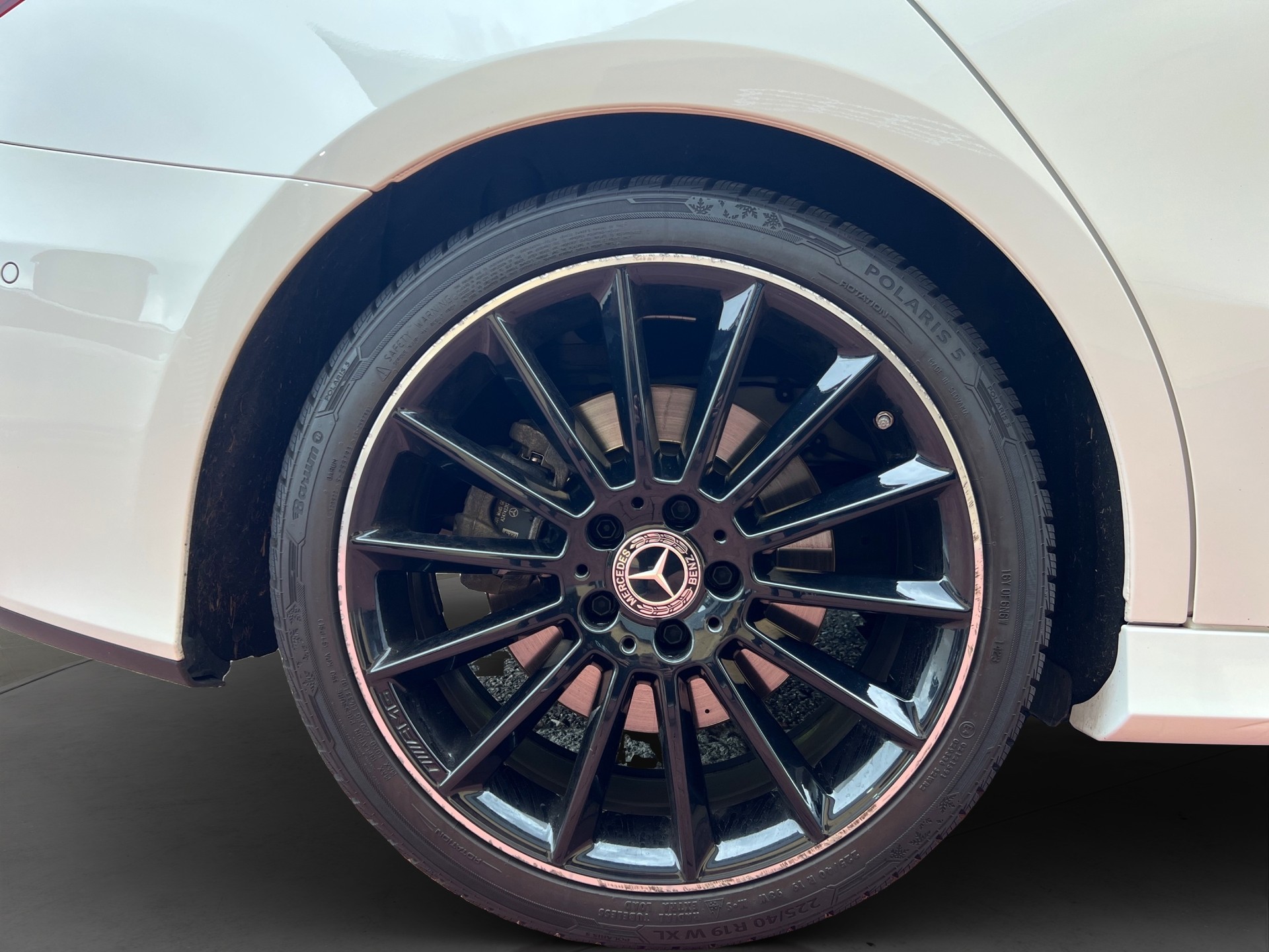 MERCEDES-BENZ A 220 AMG Line 7G-DCT 4Matic-image-9