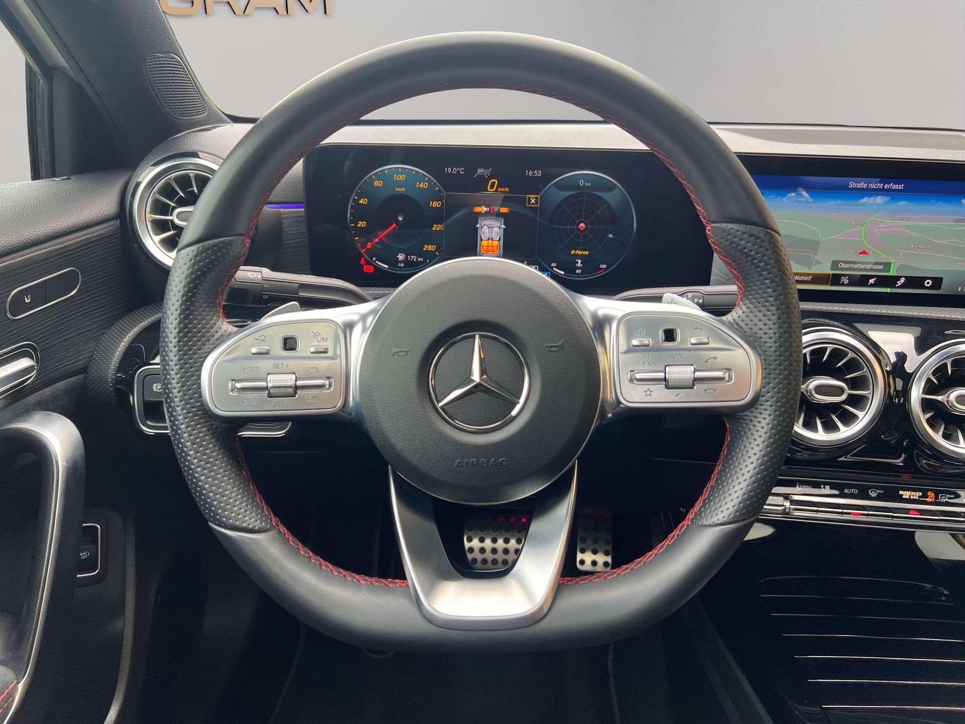 MERCEDES-BENZ A 220 AMG Line 7G-DCT 4Matic-image-15