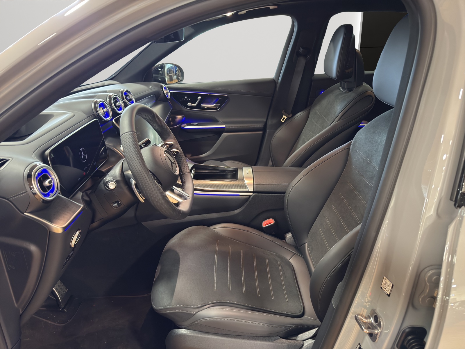 Image MERCEDES-BENZ GLC-300 GLC 300 e 4Matic EQ Star 9G-Tronic