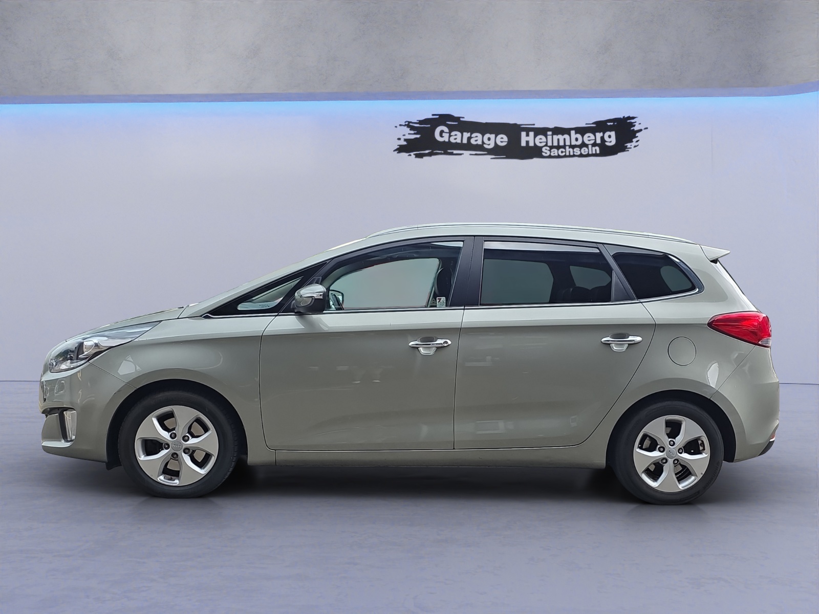 KIA Carens 1.7 CRDi Swiss Eco Edition / mit Anhängerkupplung / ab MFK-image-1