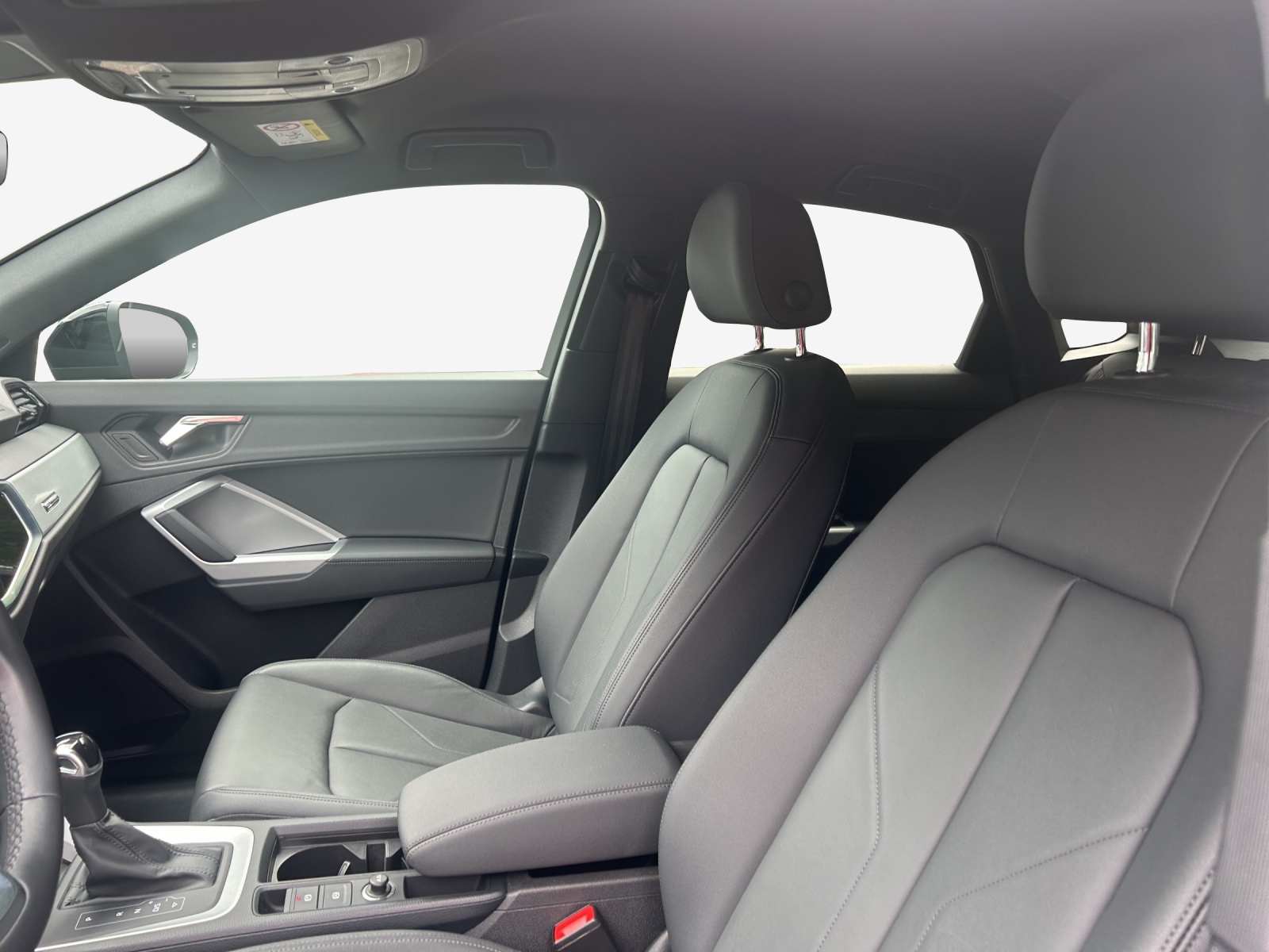 AUDI Q3 Sportback 45 TFSI e S line S-tronic-image-7