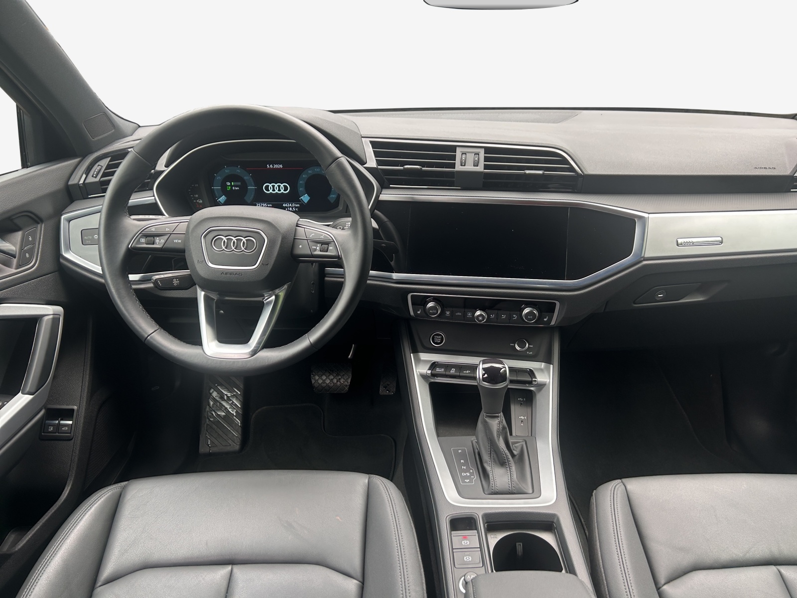 AUDI Q3 Sportback 45 TFSI e S line S-tronic-image-8