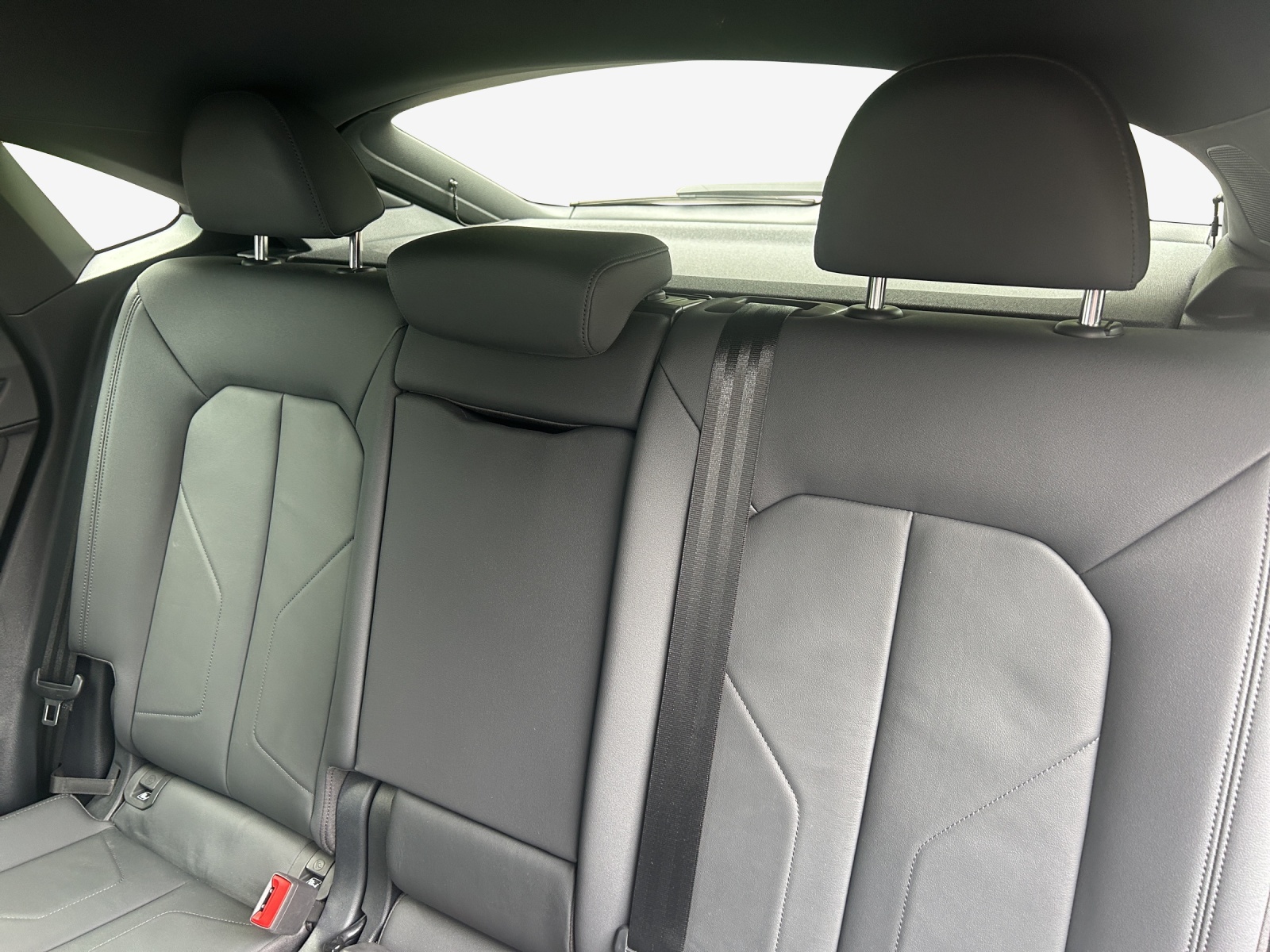 AUDI Q3 Sportback 45 TFSI e S line S-tronic-image-11