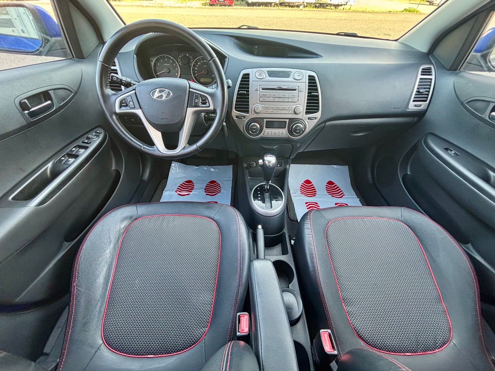 HYUNDAI i20 1.6 Premium Automatic-image-6