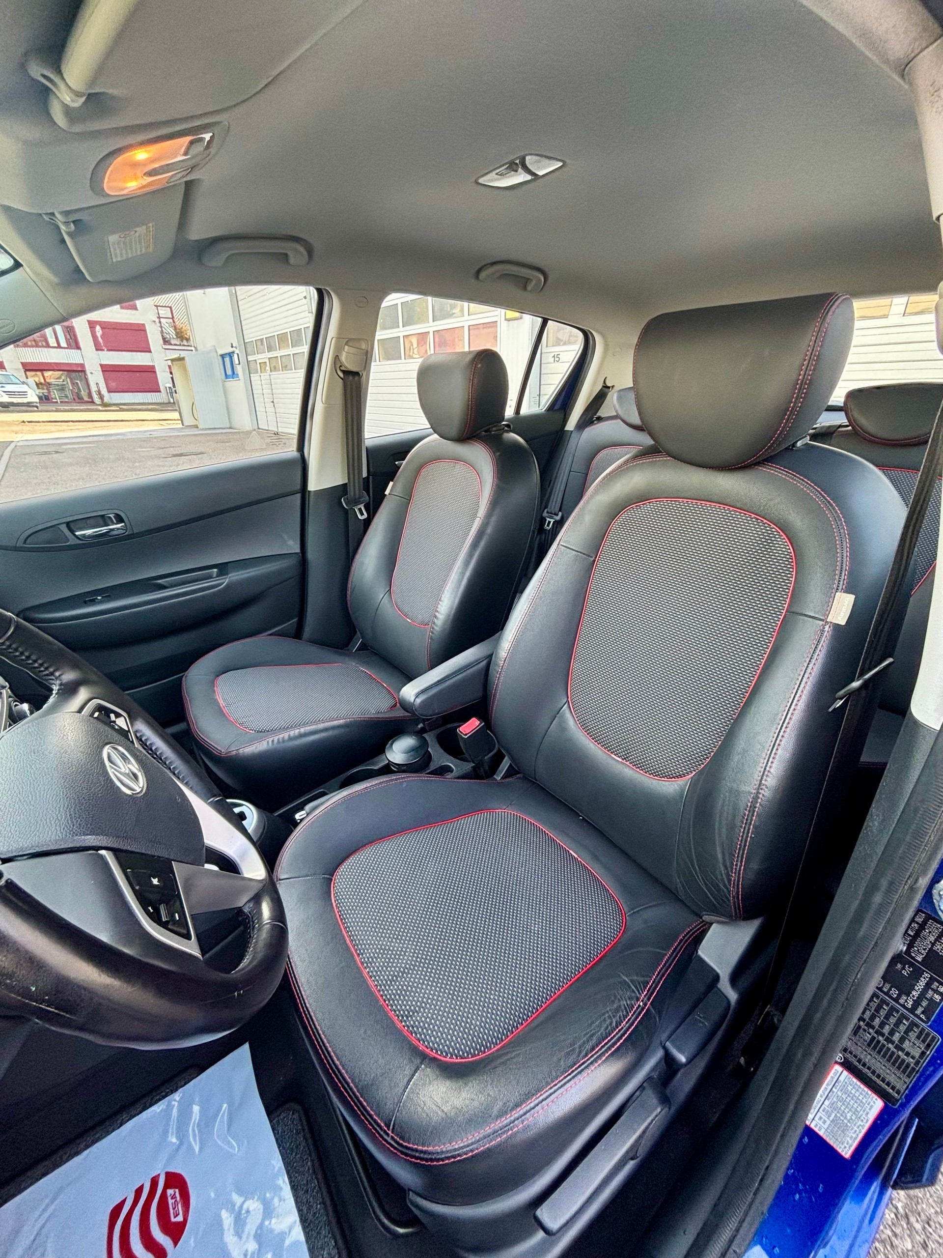 HYUNDAI i20 1.6 Premium Automatic-image-11