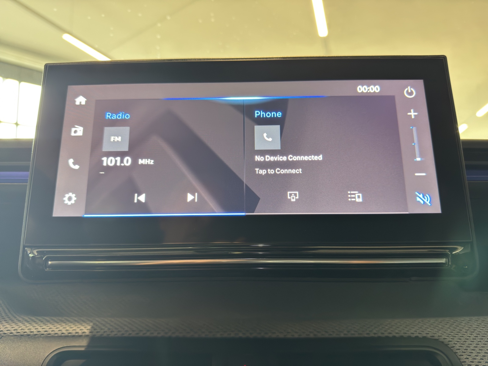 CITROEN C3 1.2 Hybrid Tonic Automat-image-8
