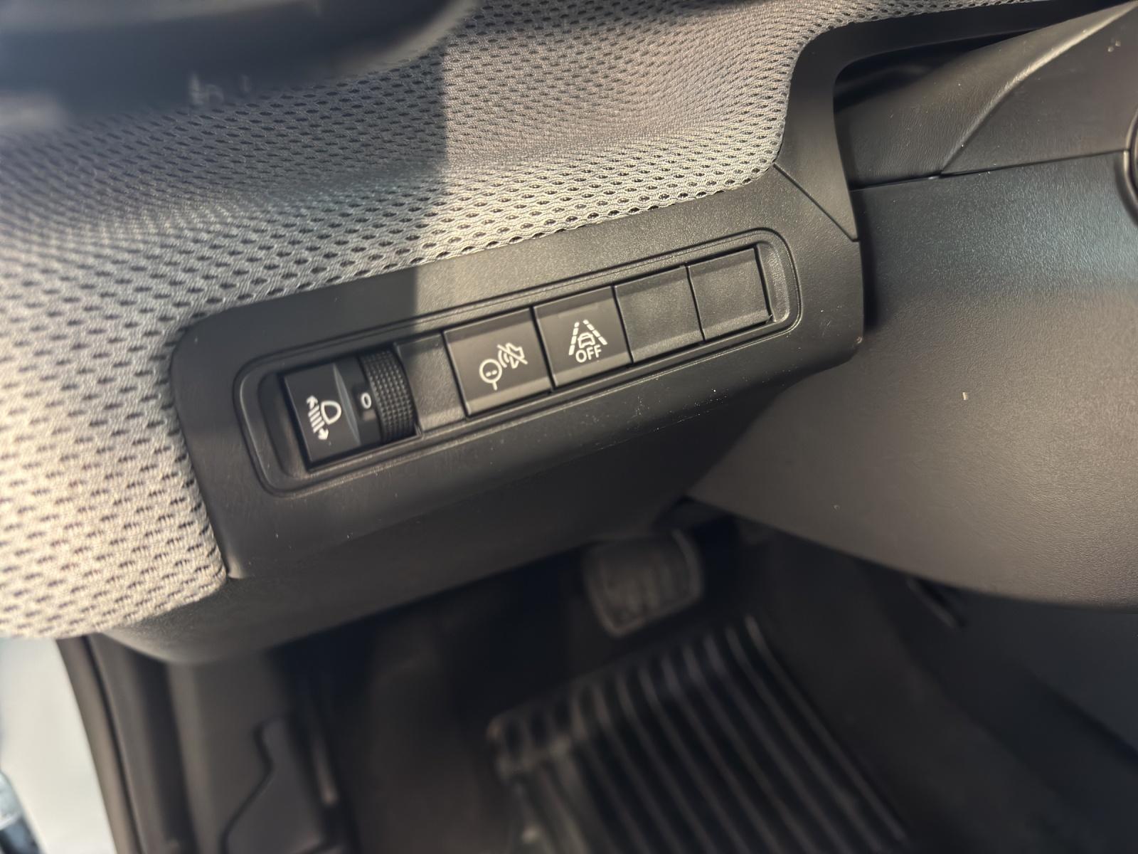 CITROEN C3 1.2 Hybrid Tonic Automat-image-28