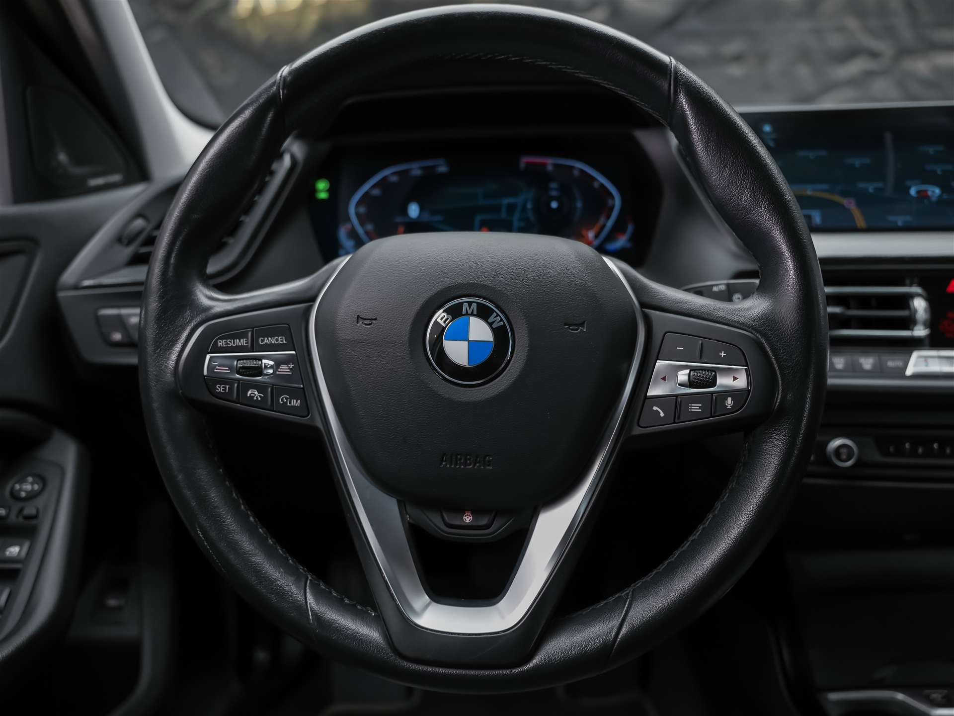 BMW 118i Sport Line Steptronic *Abstandsregler*Harman/Kardon*Sitzheizung*-image-24