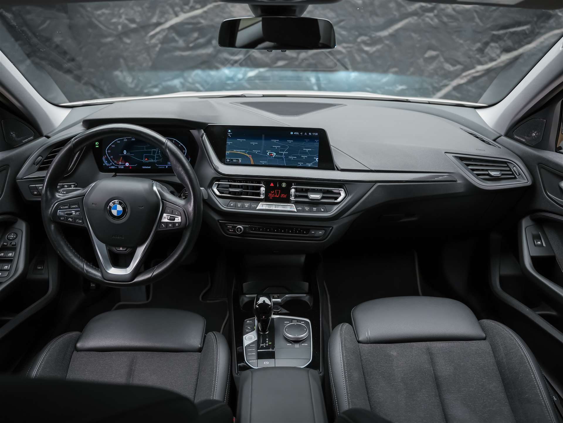 BMW 118i Sport Line Steptronic *Abstandsregler*Harman/Kardon*Sitzheizung*-image-15