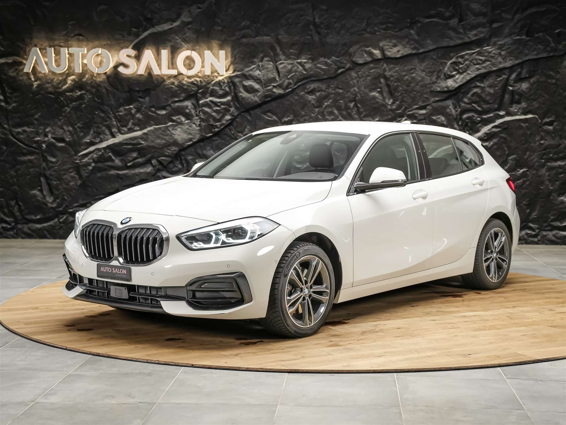 BMW 118i Sport Line Steptronic *Abstandsregler*Harman/Kardon*Sitzheizung*-image-1