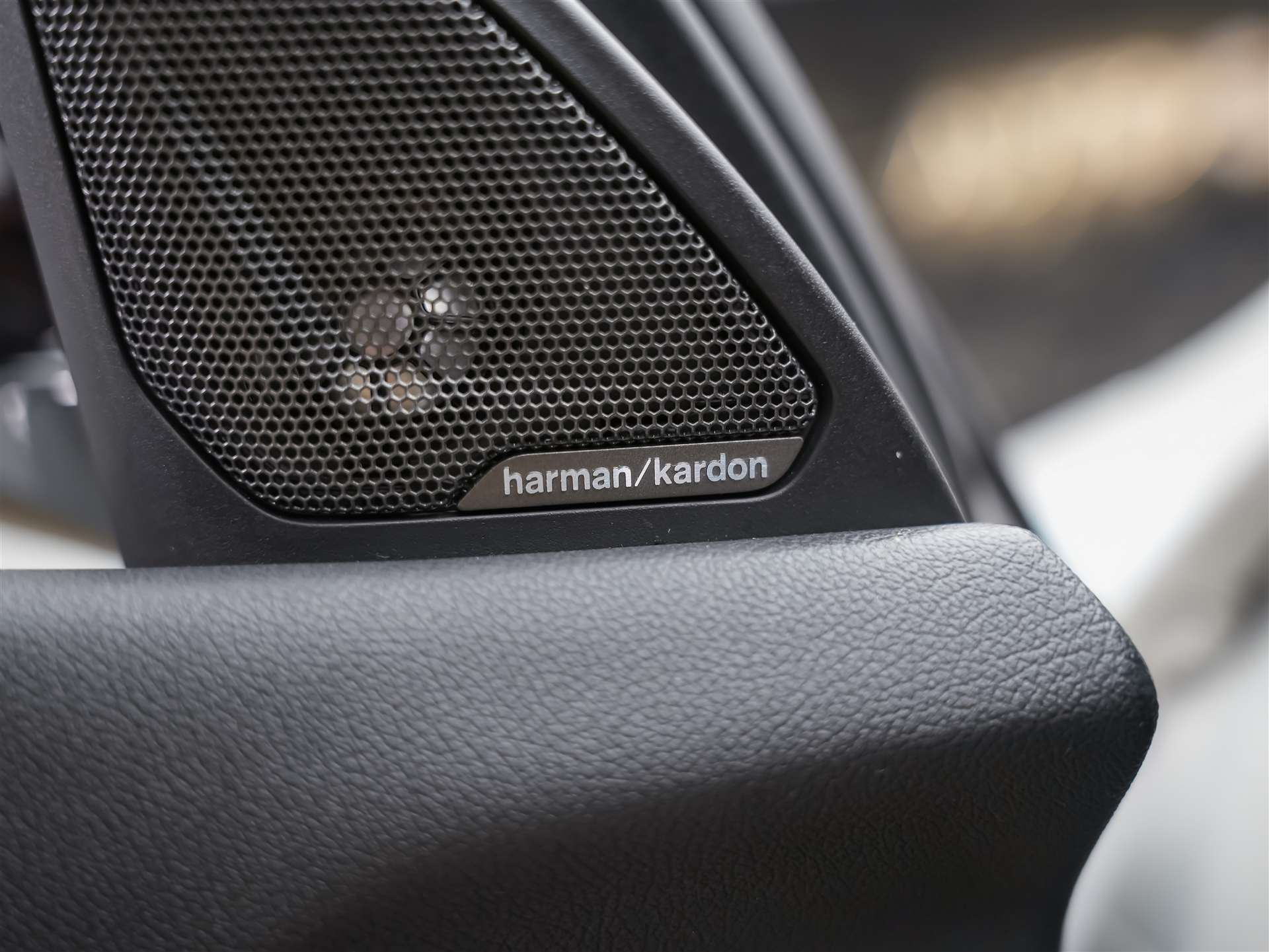 BMW 118i Sport Line Steptronic *Abstandsregler*Harman/Kardon*Sitzheizung*-image-21