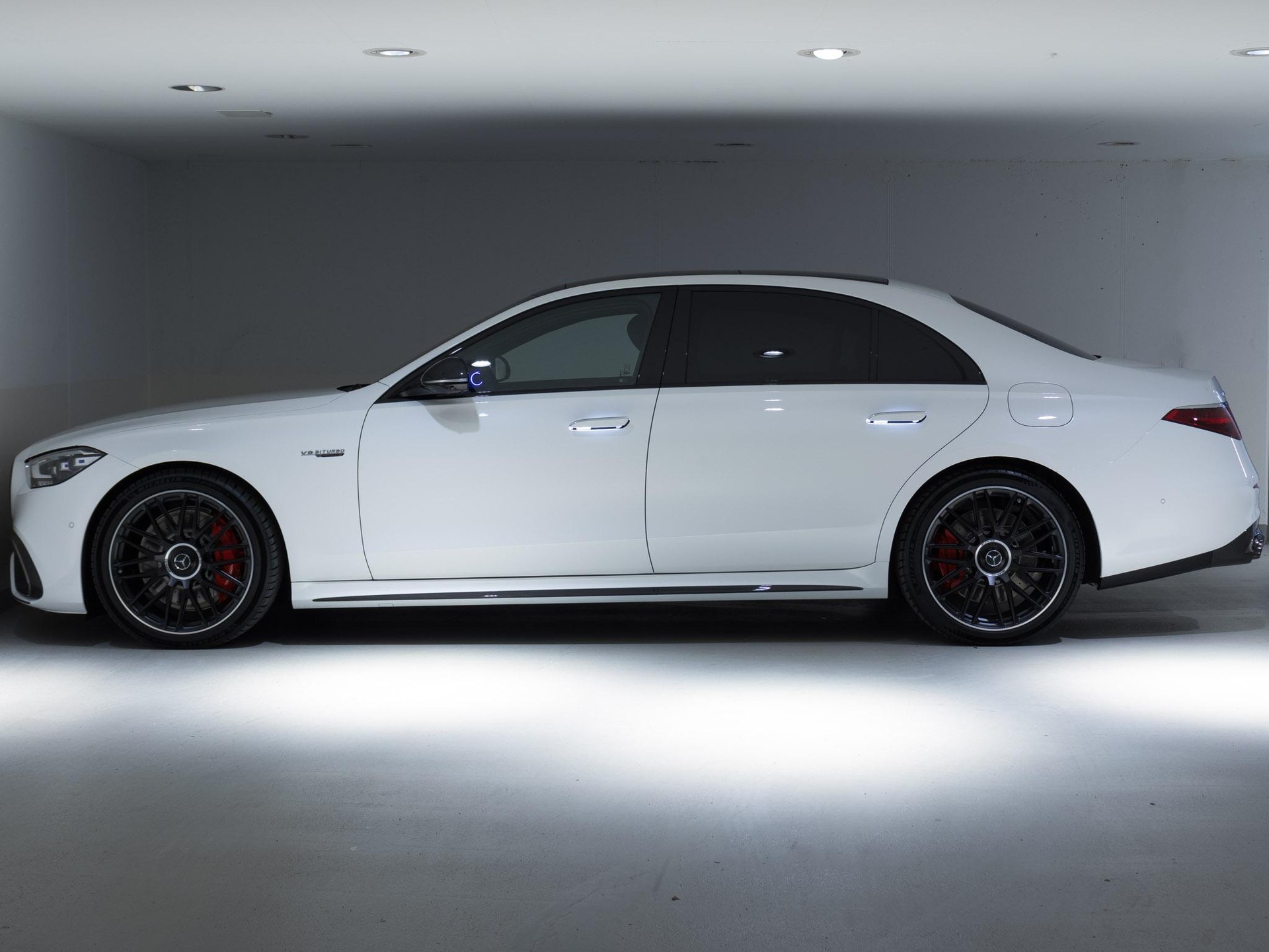 MERCEDES-BENZ S 63 AMG E Performance-image-4