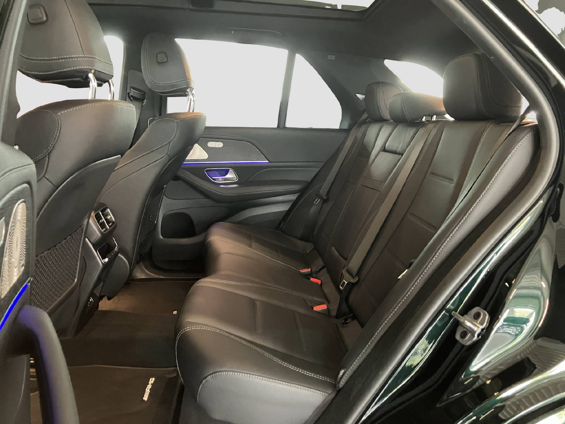 MERCEDES-BENZ GLE 400 e AMG Line 4MATIC-image-13