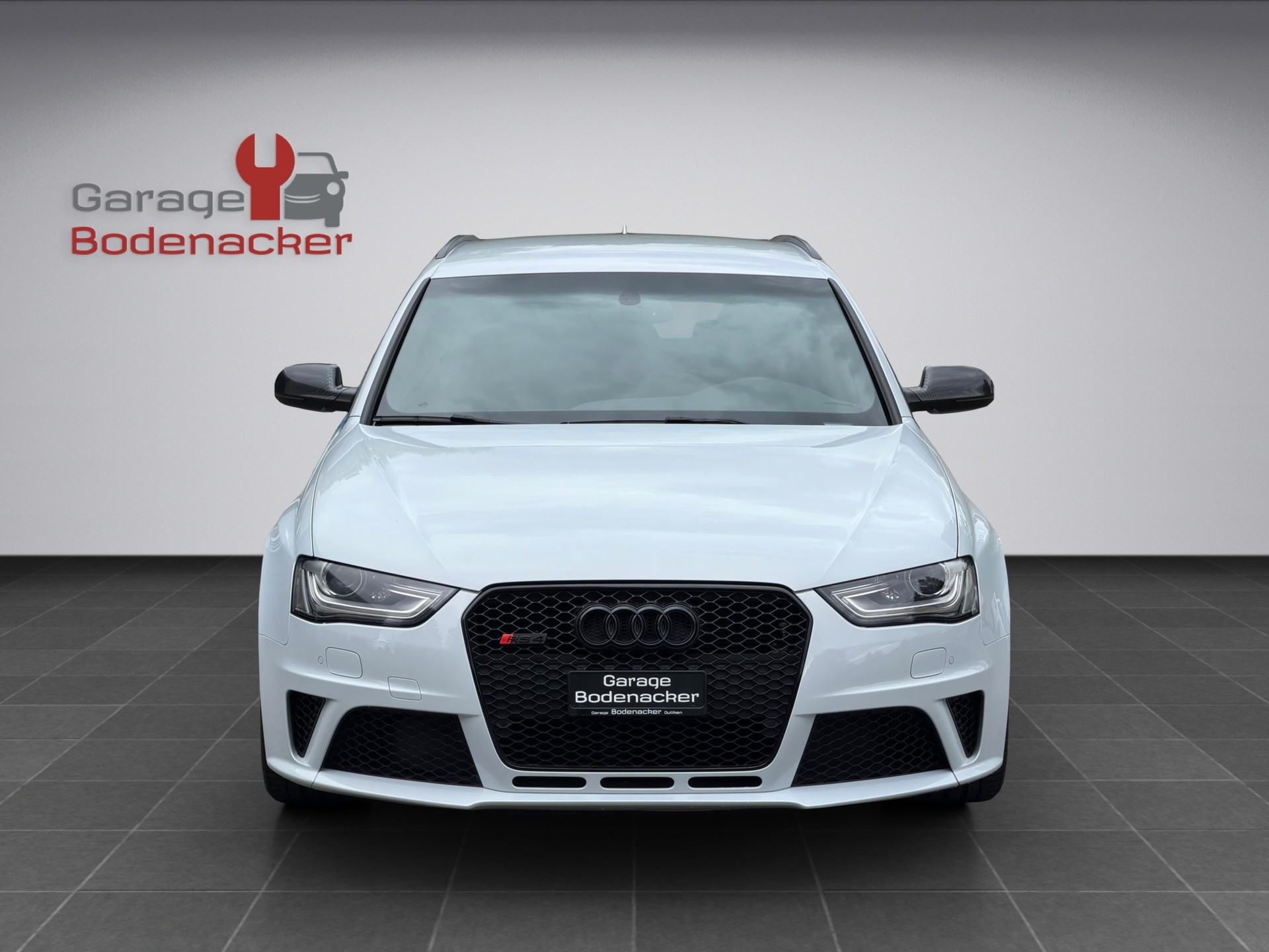 AUDI RS4 Avant 4.2 FSI V8 quattro S-tronic-image-14