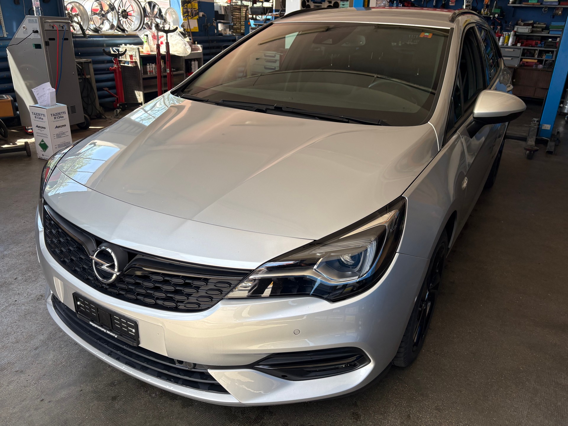 OPEL Astra Sports Tourer 1.5 CDTi Elegance-image-0