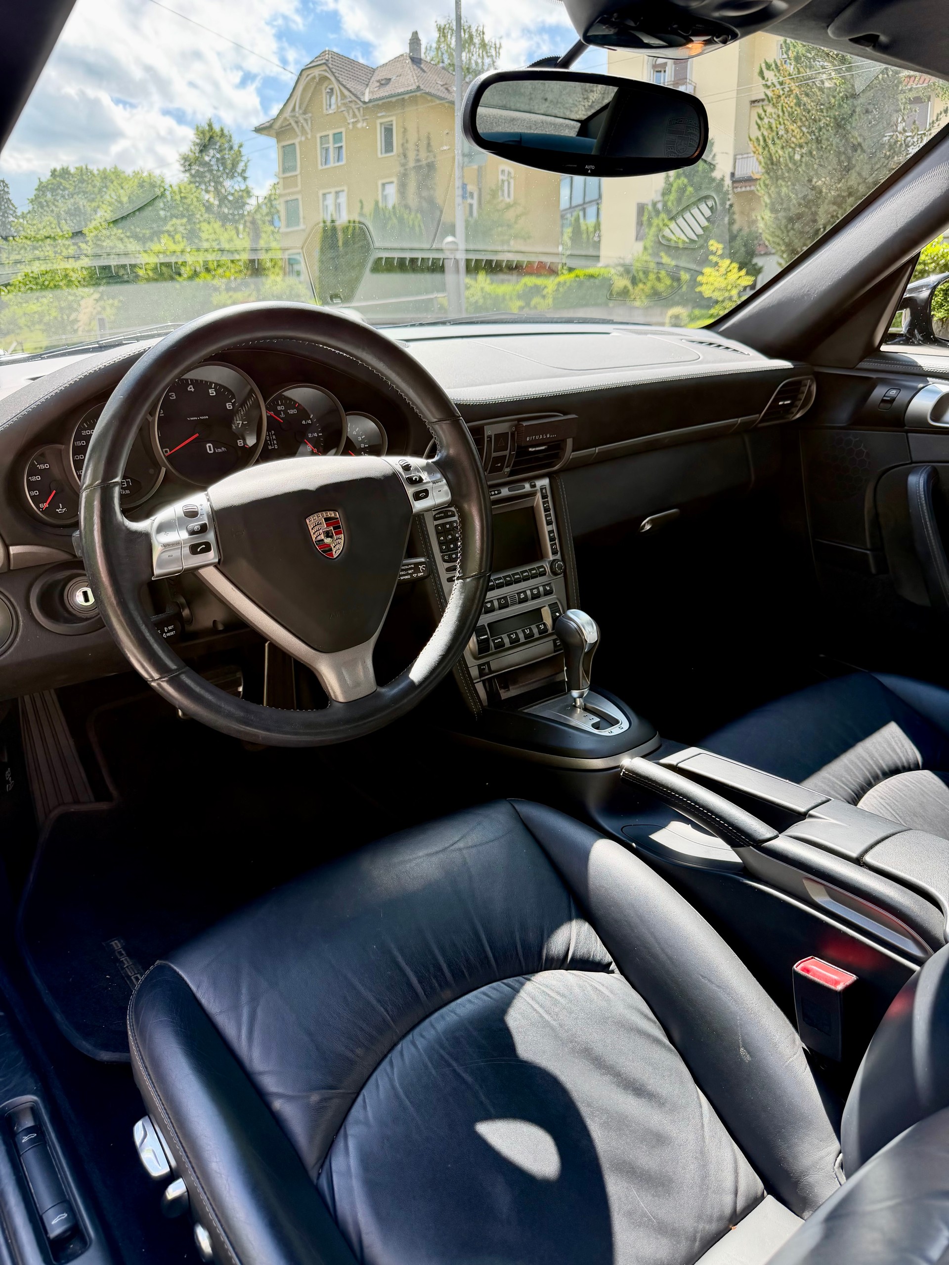 PORSCHE 3.6 Carrera-image-5