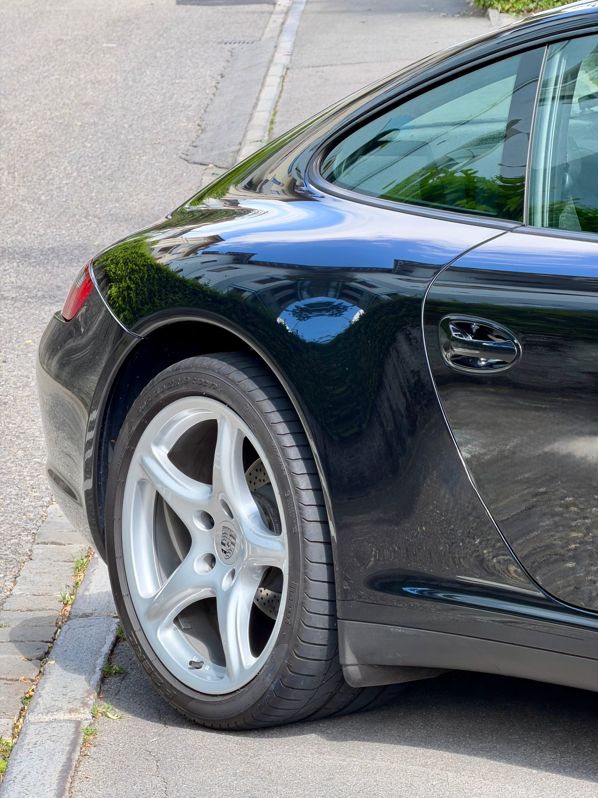 PORSCHE 3.6 Carrera-image-2