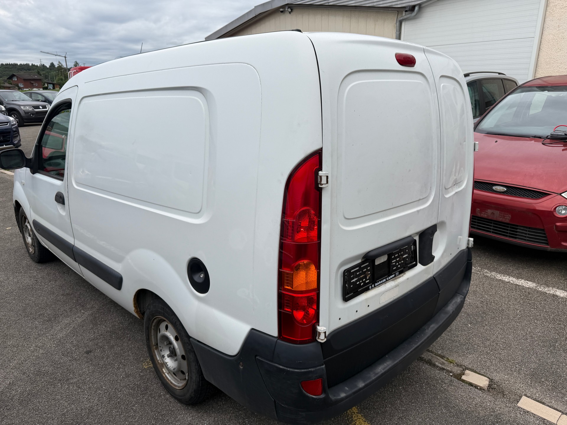 RENAULT Kangoo 1.5 dCi Grand Volume-image-2