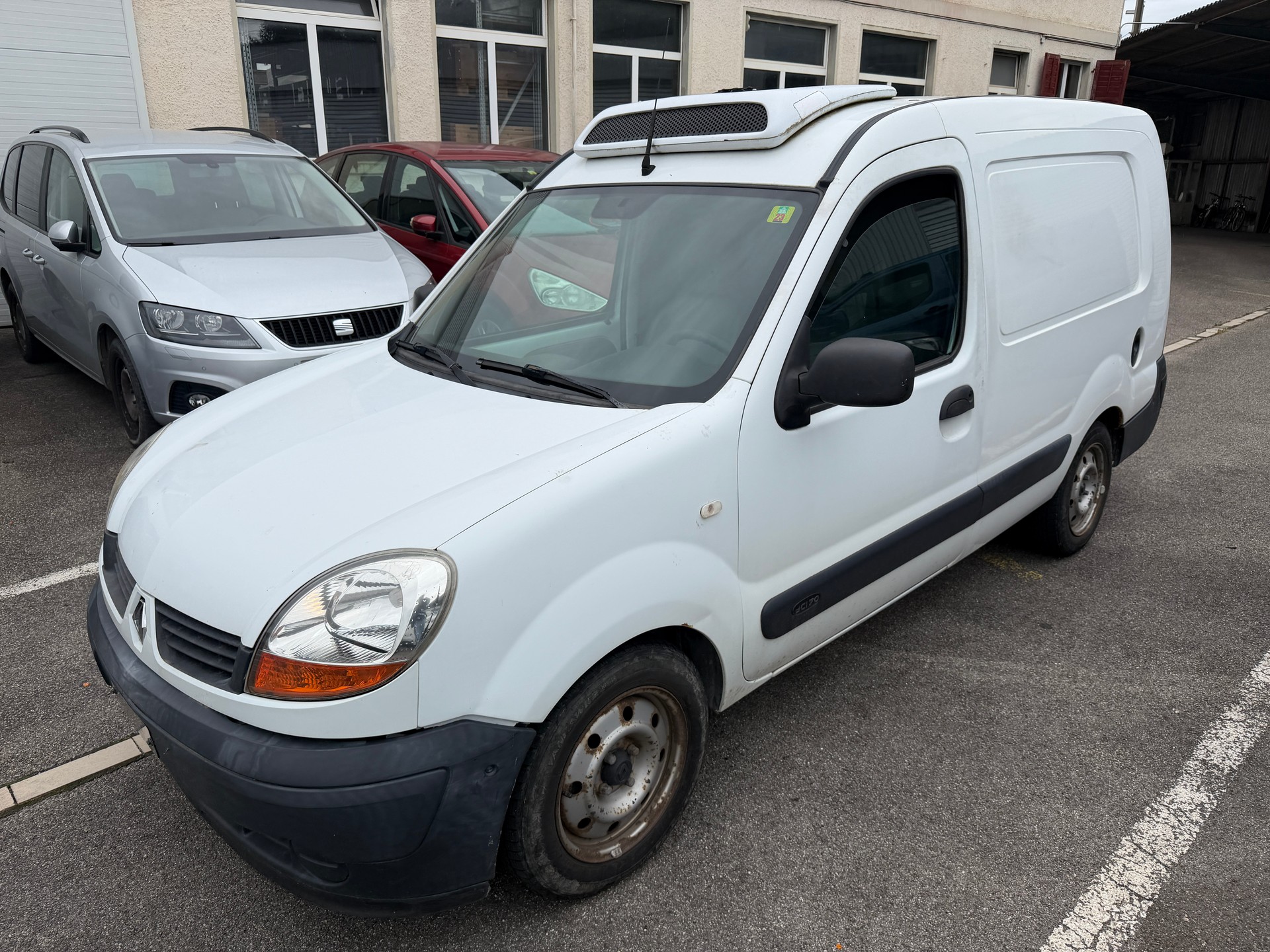 RENAULT Kangoo 1.5 dCi Grand Volume-image-1