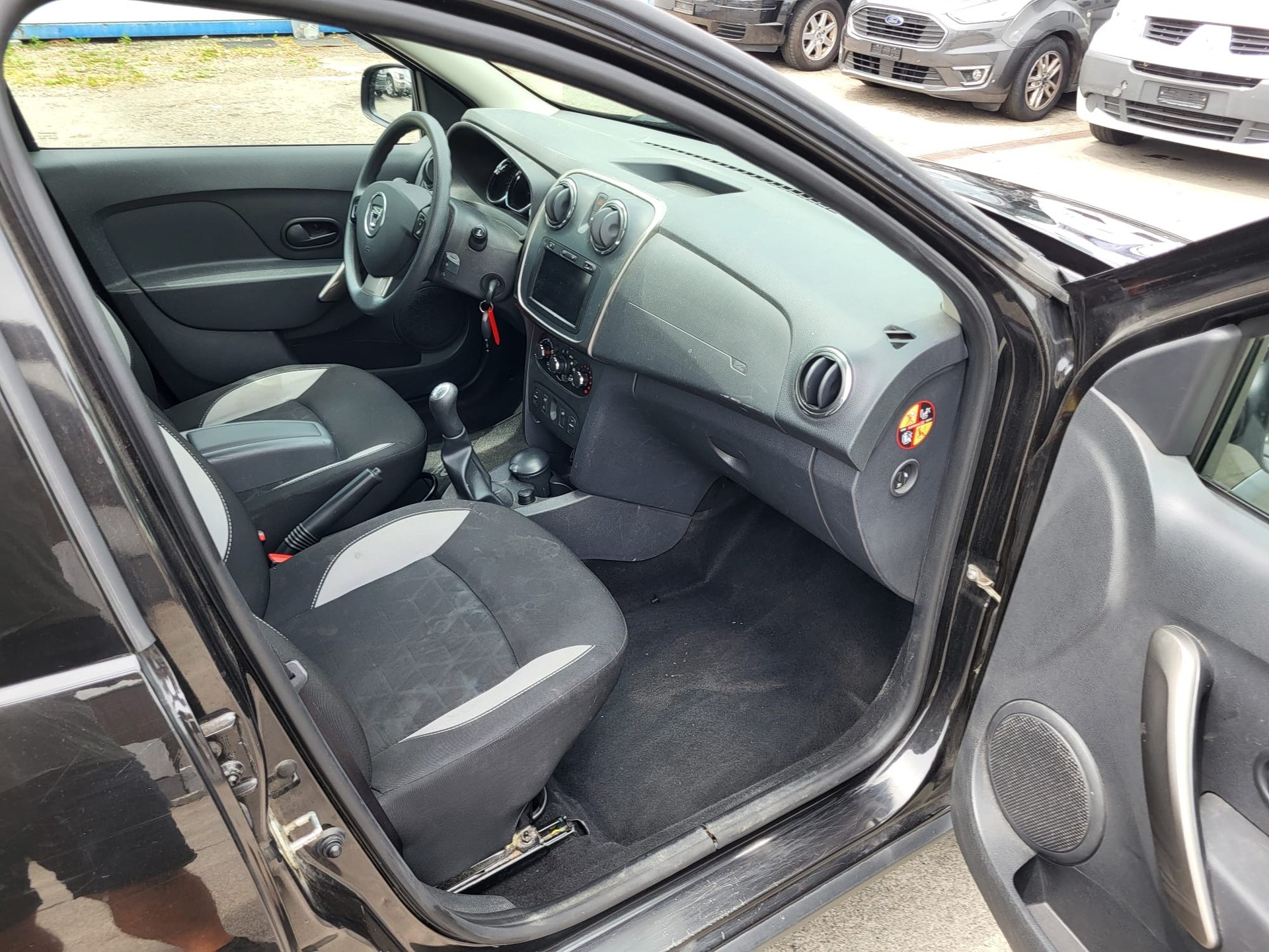 DACIA Sandero 1.5 dCi Stepway Lauréate-image-13
