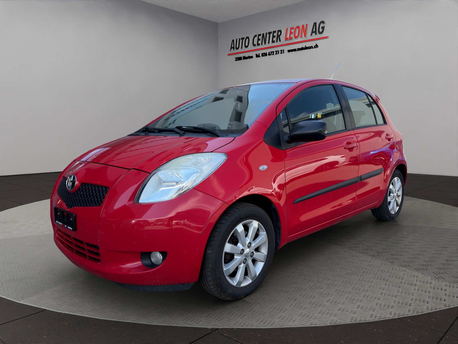 TOYOTA Yaris 1.3 City-image-1