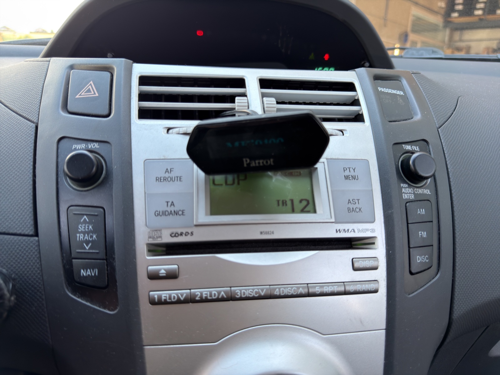 TOYOTA Yaris 1.3 City-image-14