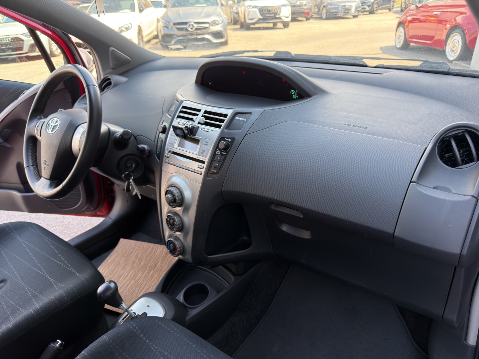 TOYOTA Yaris 1.3 City-image-20