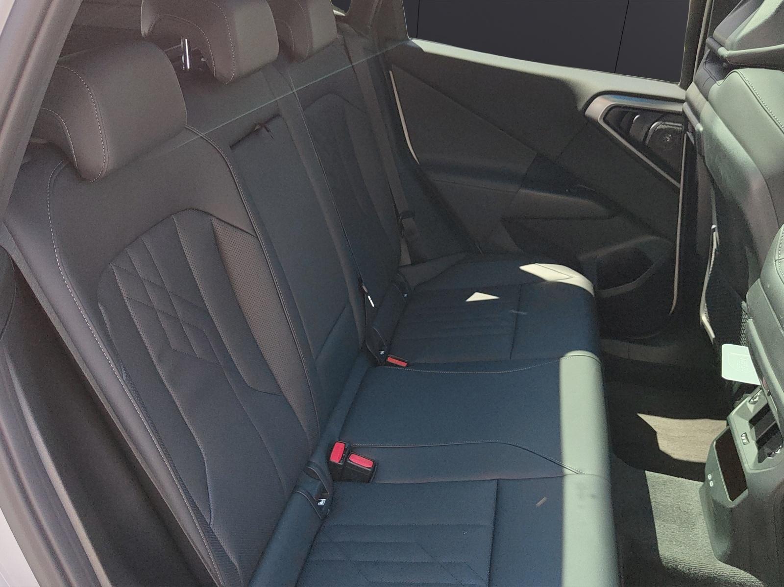 BMW X3 30e xDrive-image-17