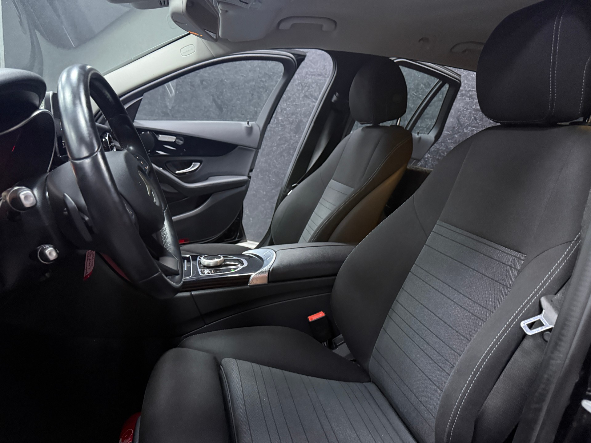 MERCEDES-BENZ C 250 BlueTEC Avantgarde 4Matic 7G-Tronic / CH Fz + Hand-image-8