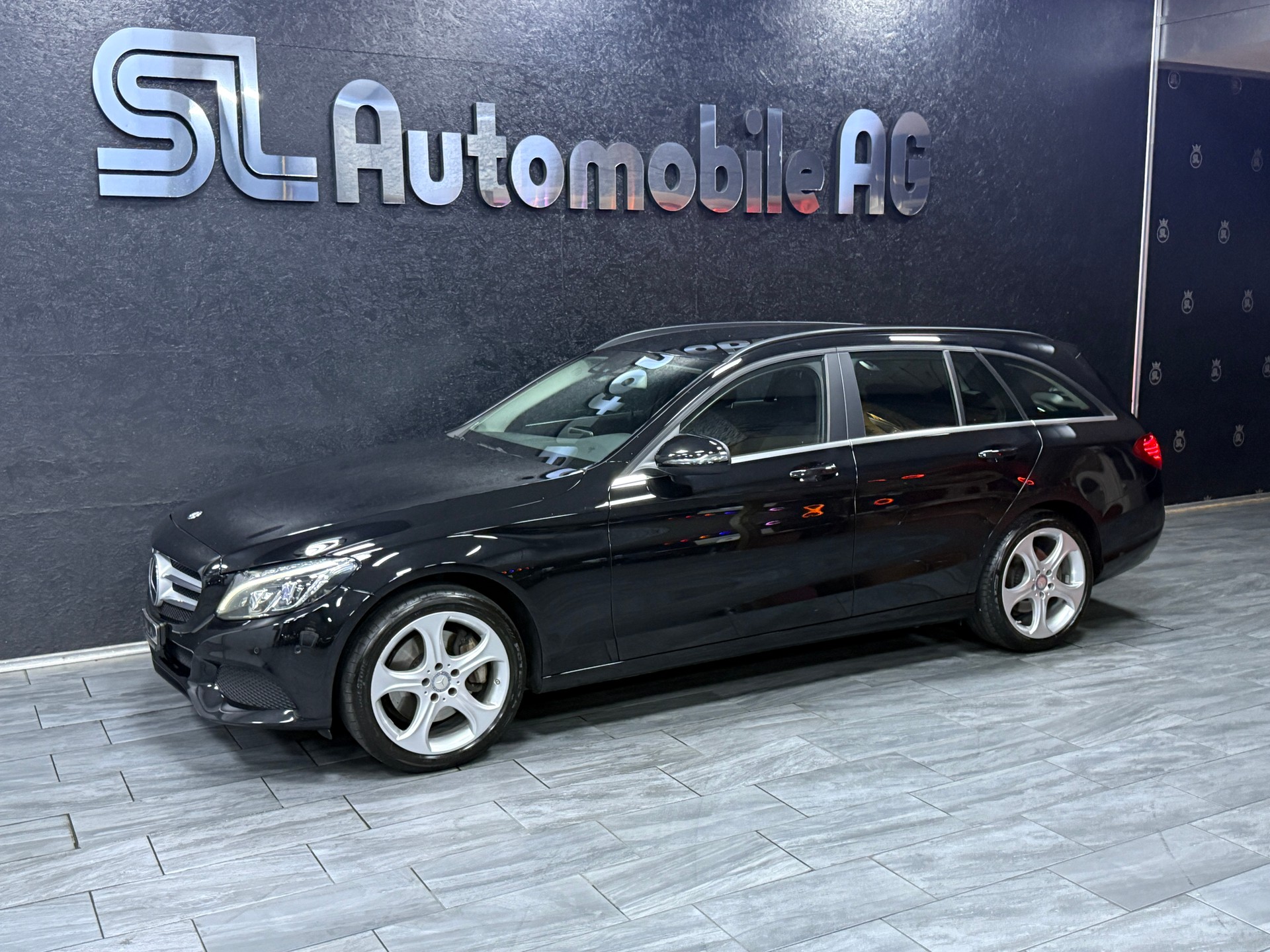 MERCEDES-BENZ C 250 BlueTEC Avantgarde 4Matic 7G-Tronic / CH Fz + Hand-image-2
