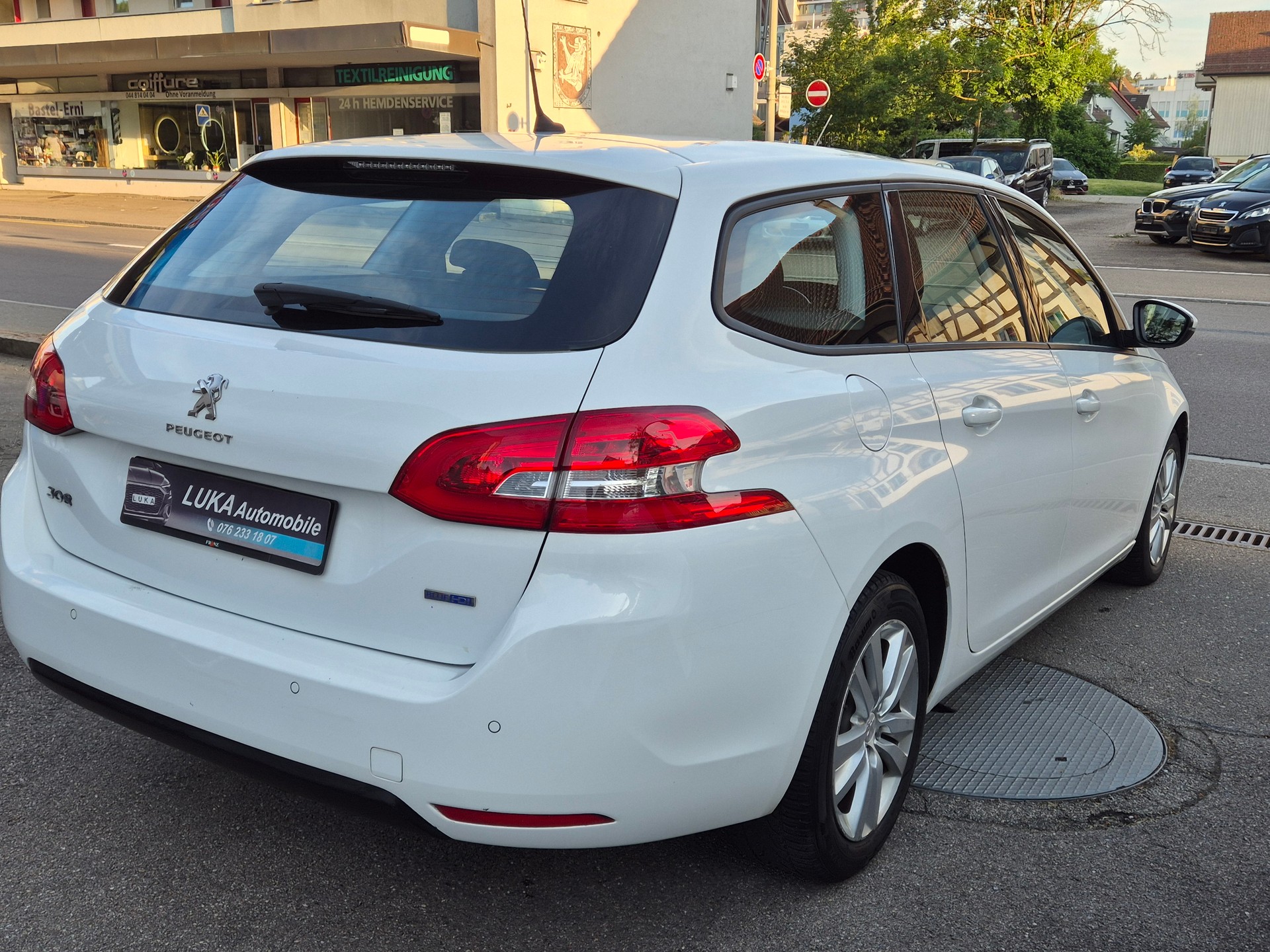 PEUGEOT 308 SW 1.6 BlueHDI Allure Automatic-image-3
