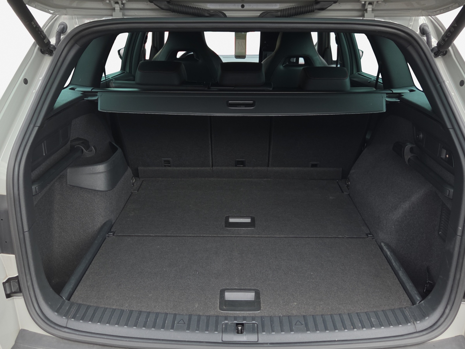 SKODA Kodiaq 2.0 TSI 4x4 RS-image-12