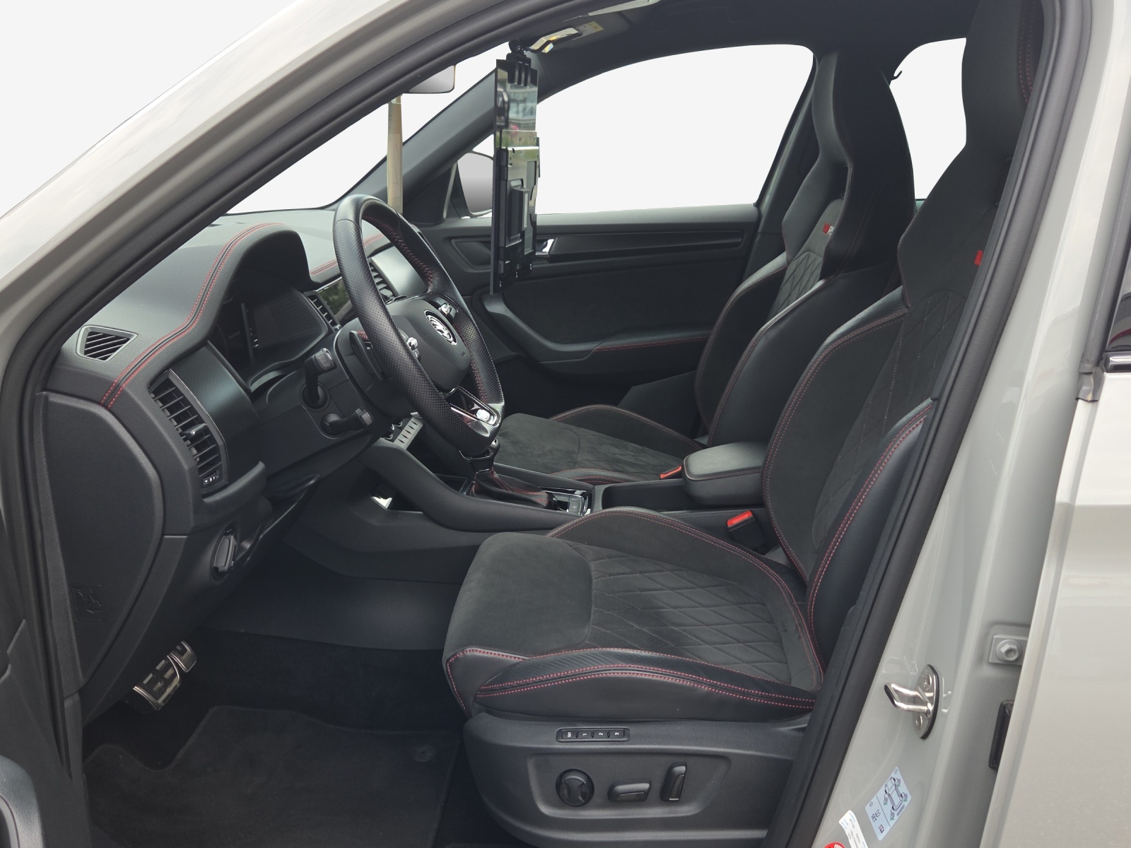 SKODA Kodiaq 2.0 TSI 4x4 RS-image-7