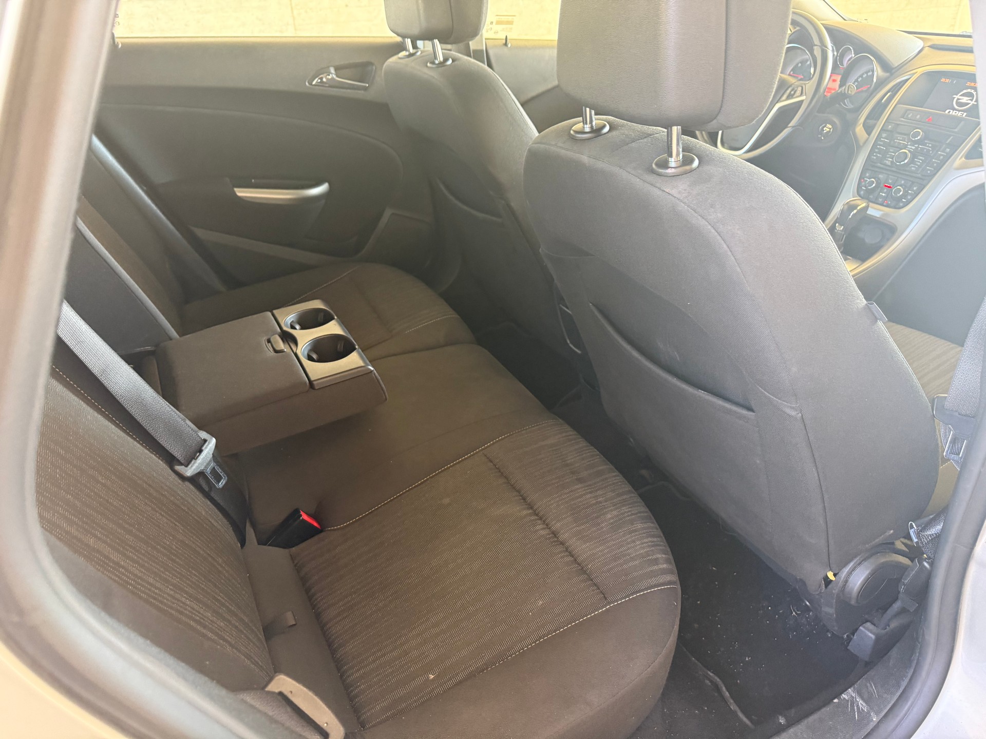 OPEL Astra SportsTourer 2.0 CDTi Sport Automatic-image-8