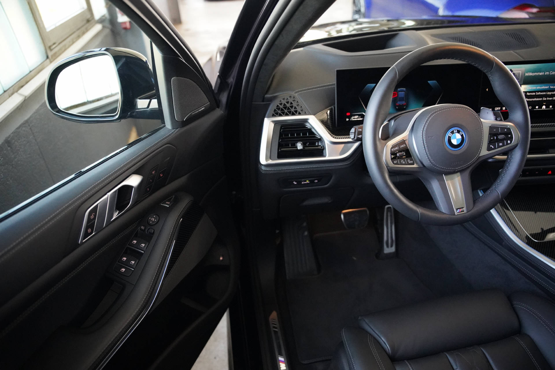 BMW X5 xDrive 50e M Sport Pro Steptronic-image-8