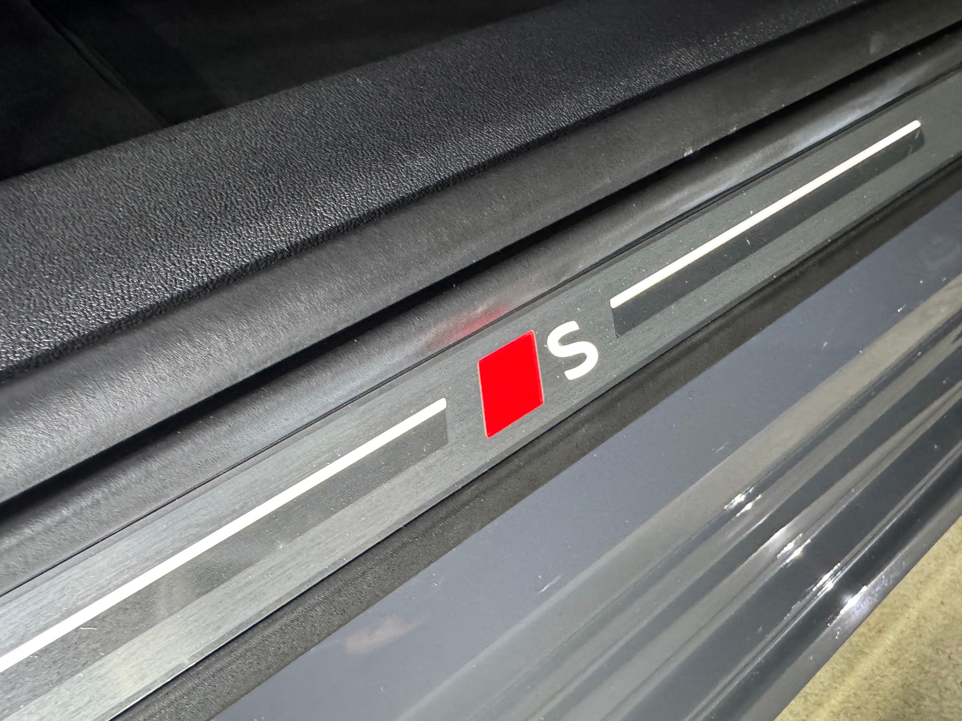 AUDI A6 Avant e-tron S-LINE quattro 428PS // CH-Fahrzeug // Paket Premium experience-image-11