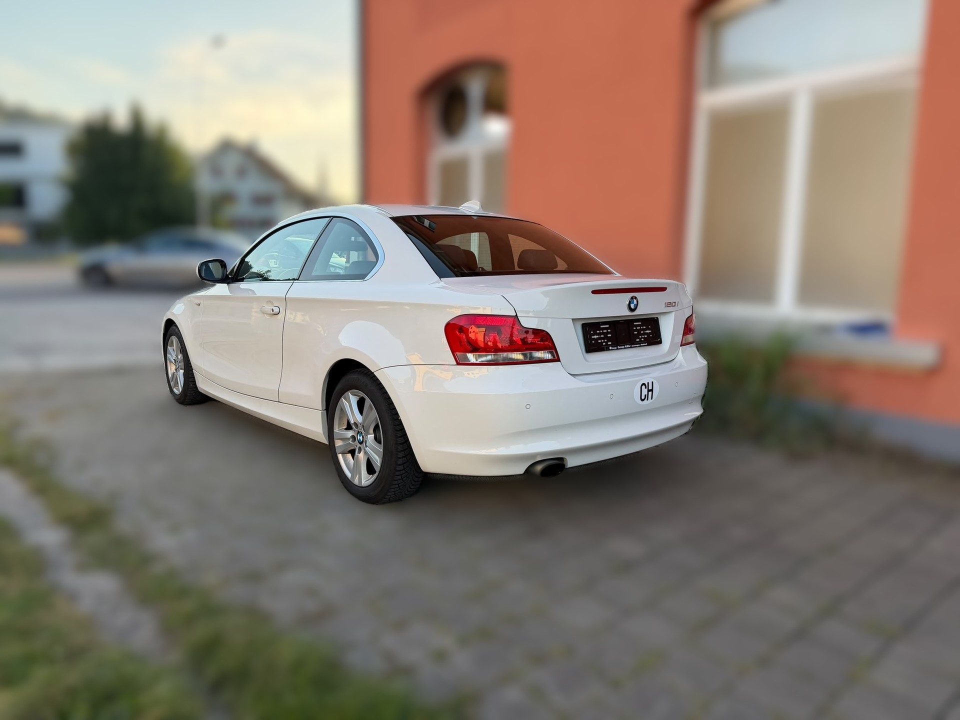 BMW 120i Coupé Steptronic-image-2