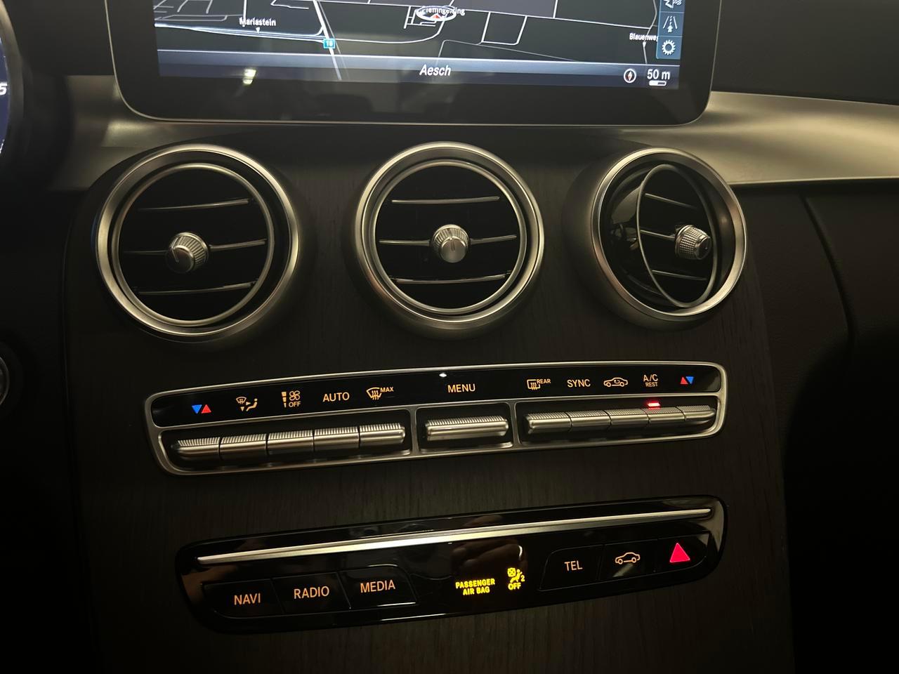 MERCEDES-BENZ C 220 d Avantgarde 4matic-image-21