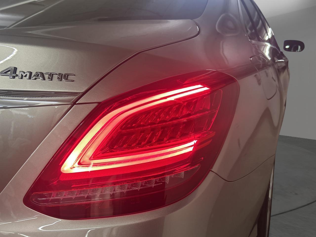 MERCEDES-BENZ C 220 d Avantgarde 4matic-image-7