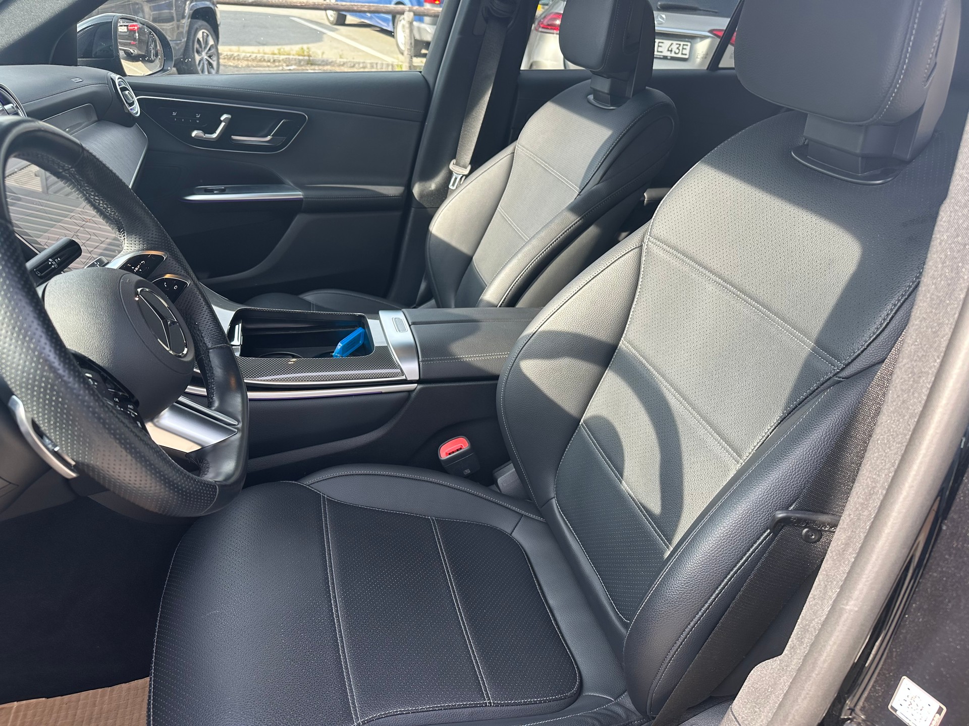 MERCEDES-BENZ GLC 200 AMG Line 4matic-image-10