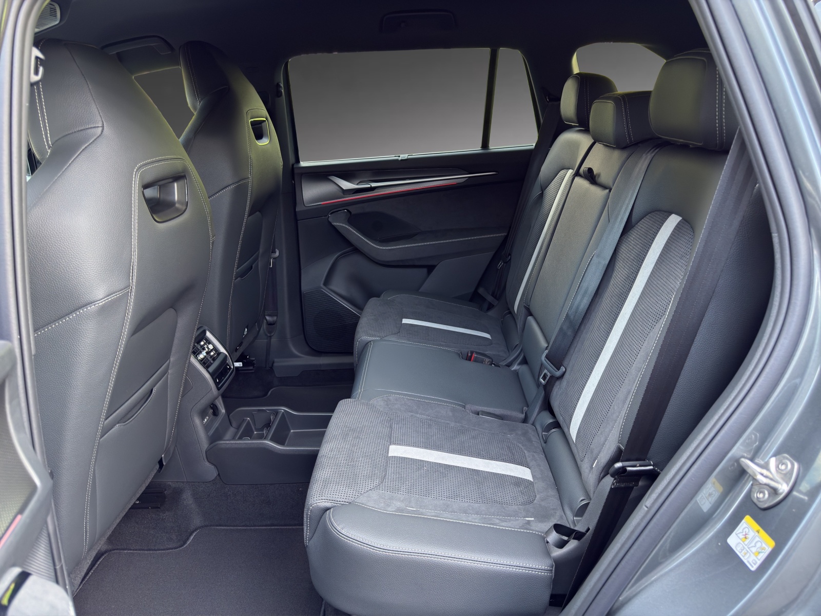 SKODA Kodiaq 2.0 TDI Sportline 4x4-image-6