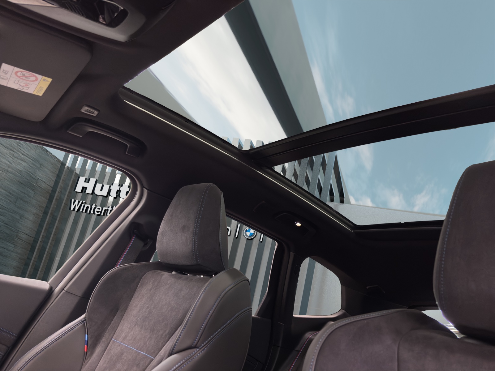 BMW iX1 30 xDrive-image-21