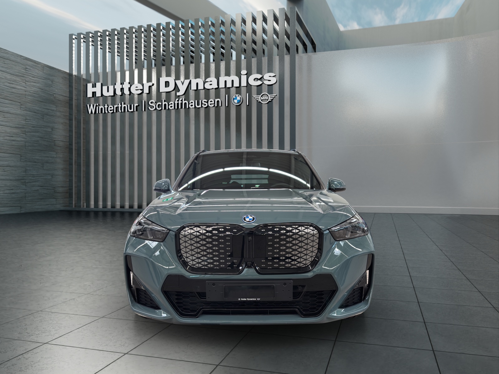 BMW iX1 30 xDrive-image-1