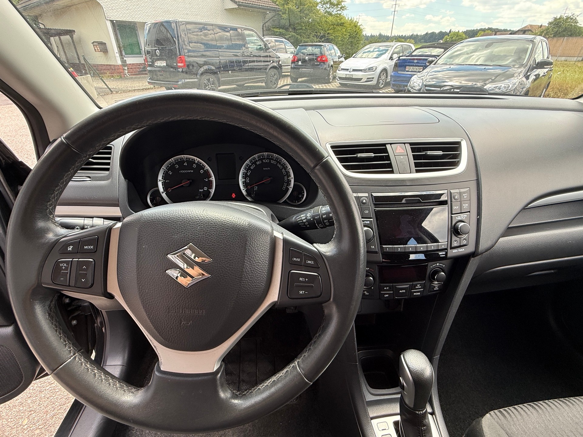 SUZUKI Swift 1.2i 16V GL Automatic-image-5